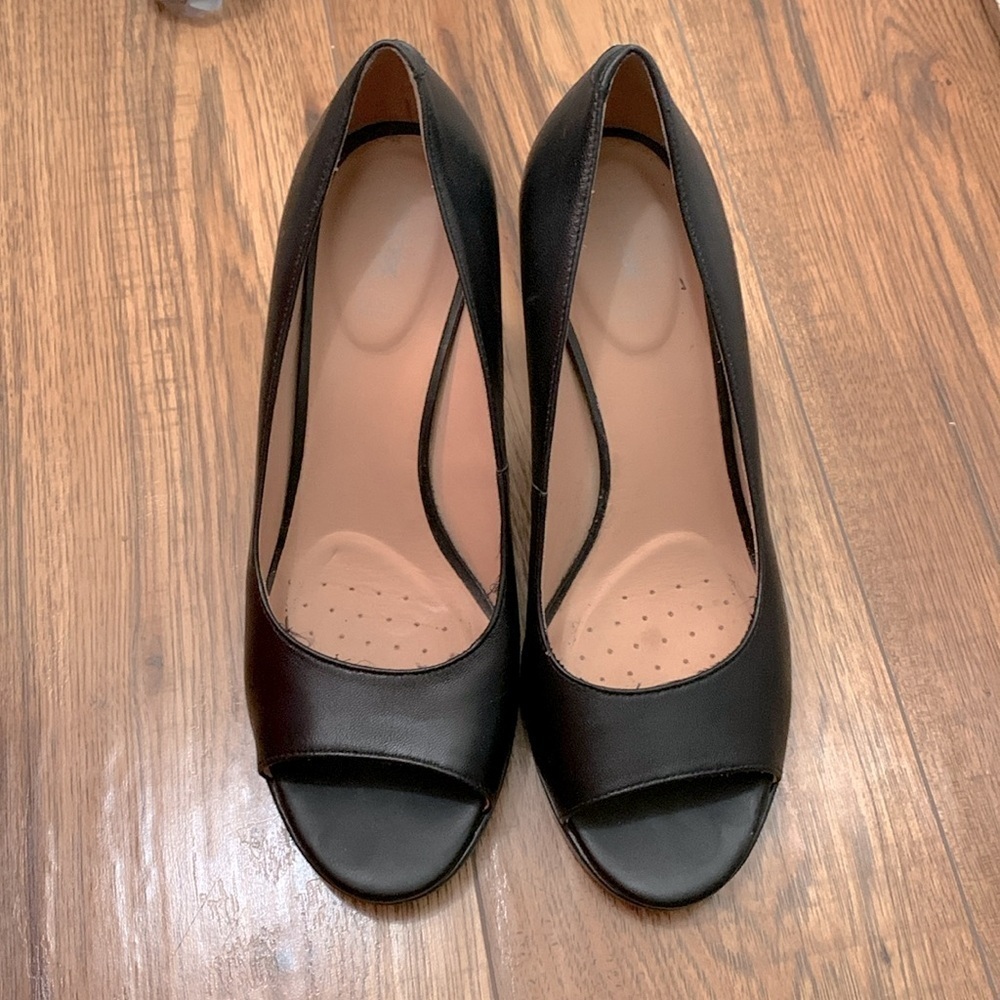 Geox Women’s respira Italian patent D Lana A Peep Toe High Heel size 41